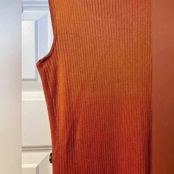 Olive & Oak Ribbed Rust Orange Maxi Dress with Side Buttons Sleeveless E58 - Picture 6 of 8